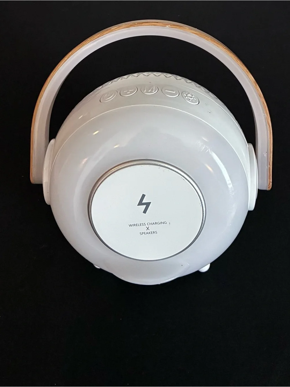 LED Light and Wireless Charging